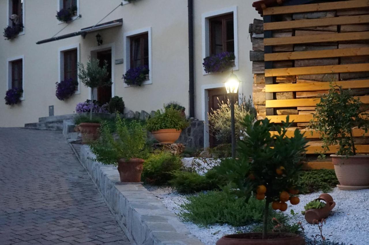 Sobe Prostija Appartement Ptuj Buitenkant foto