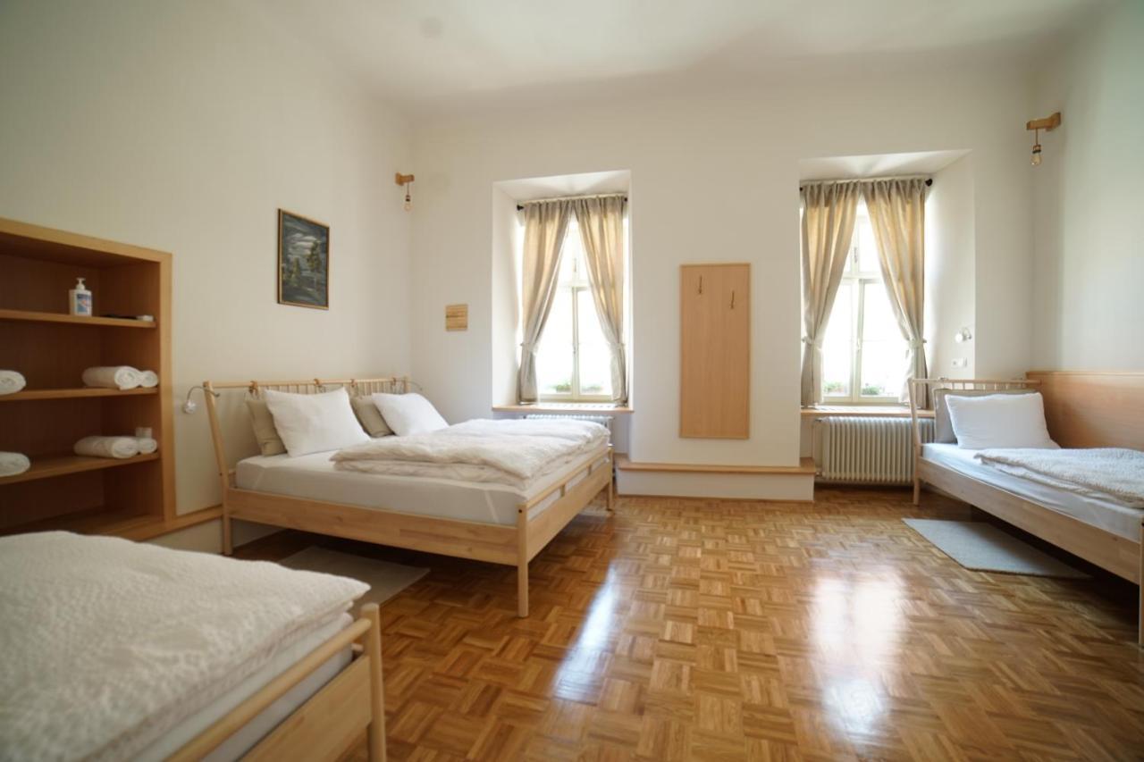 Sobe Prostija Appartement Ptuj Buitenkant foto