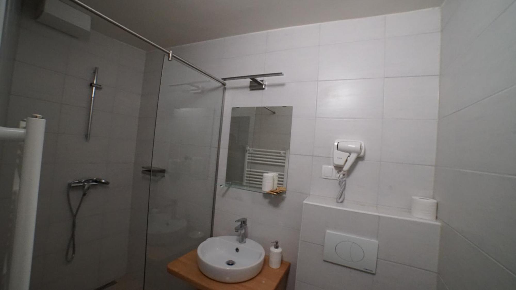 Sobe Prostija Appartement Ptuj Buitenkant foto