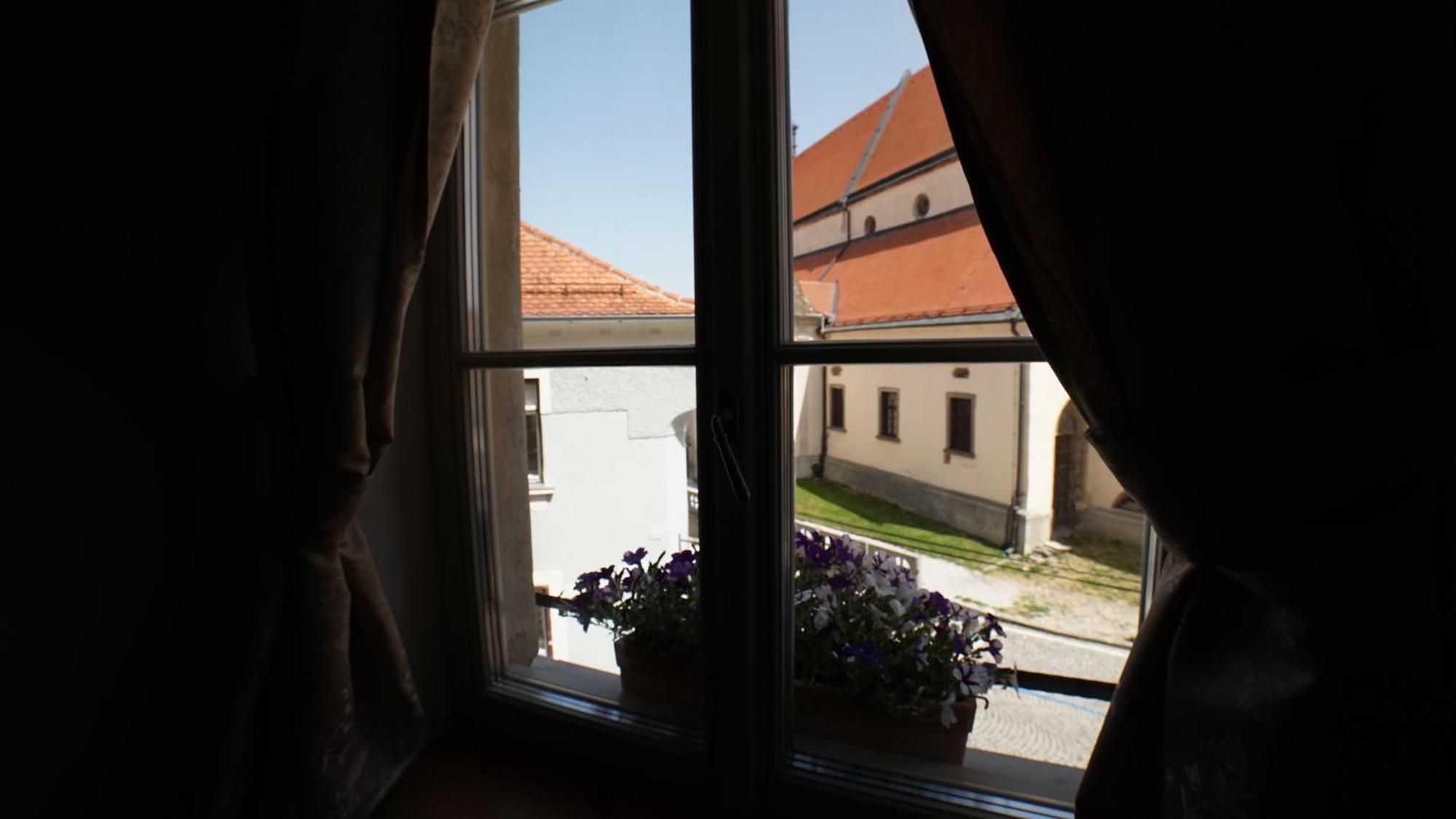 Sobe Prostija Appartement Ptuj Buitenkant foto